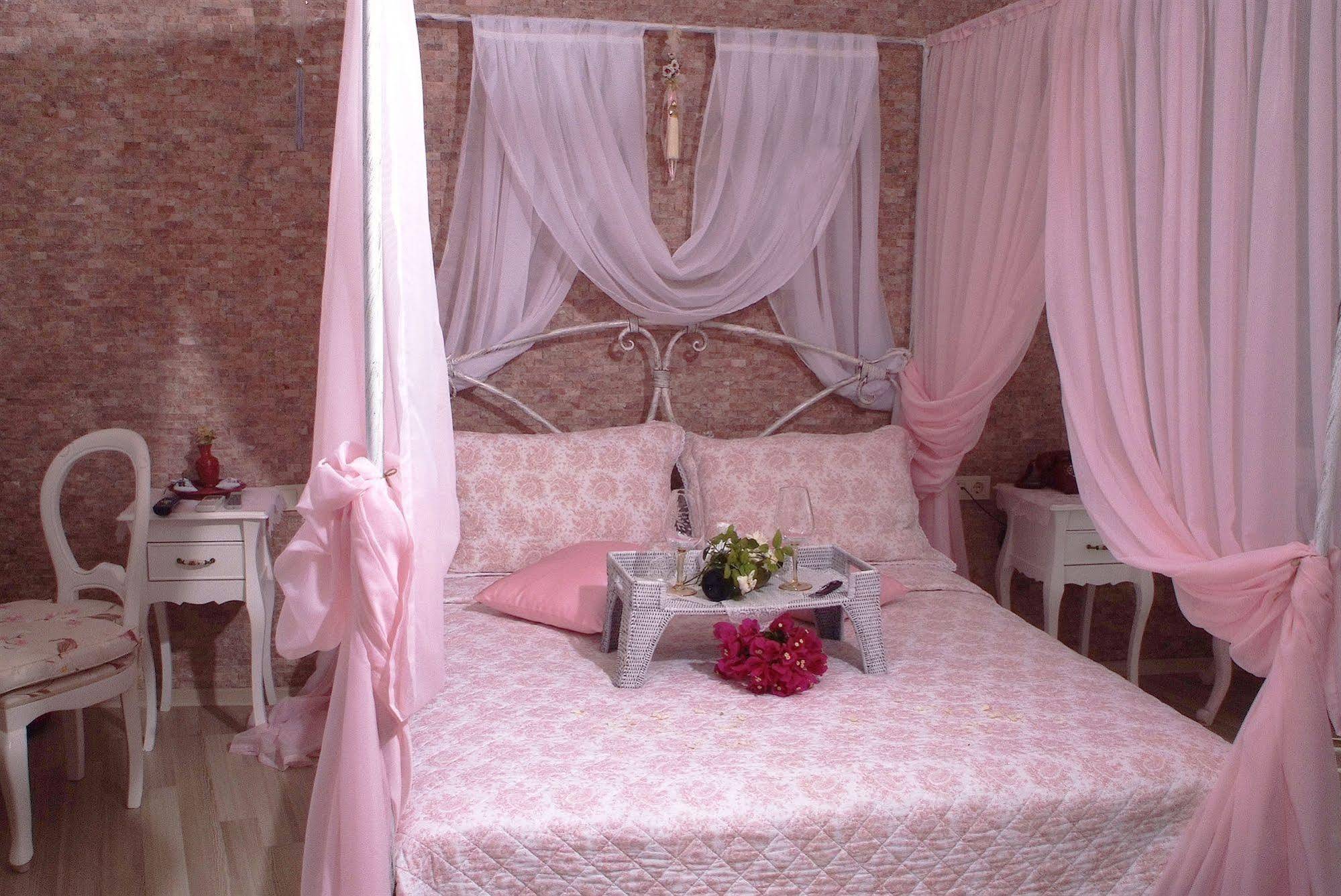 Chigdem Hotel-Special Category Алачати Экстерьер фото