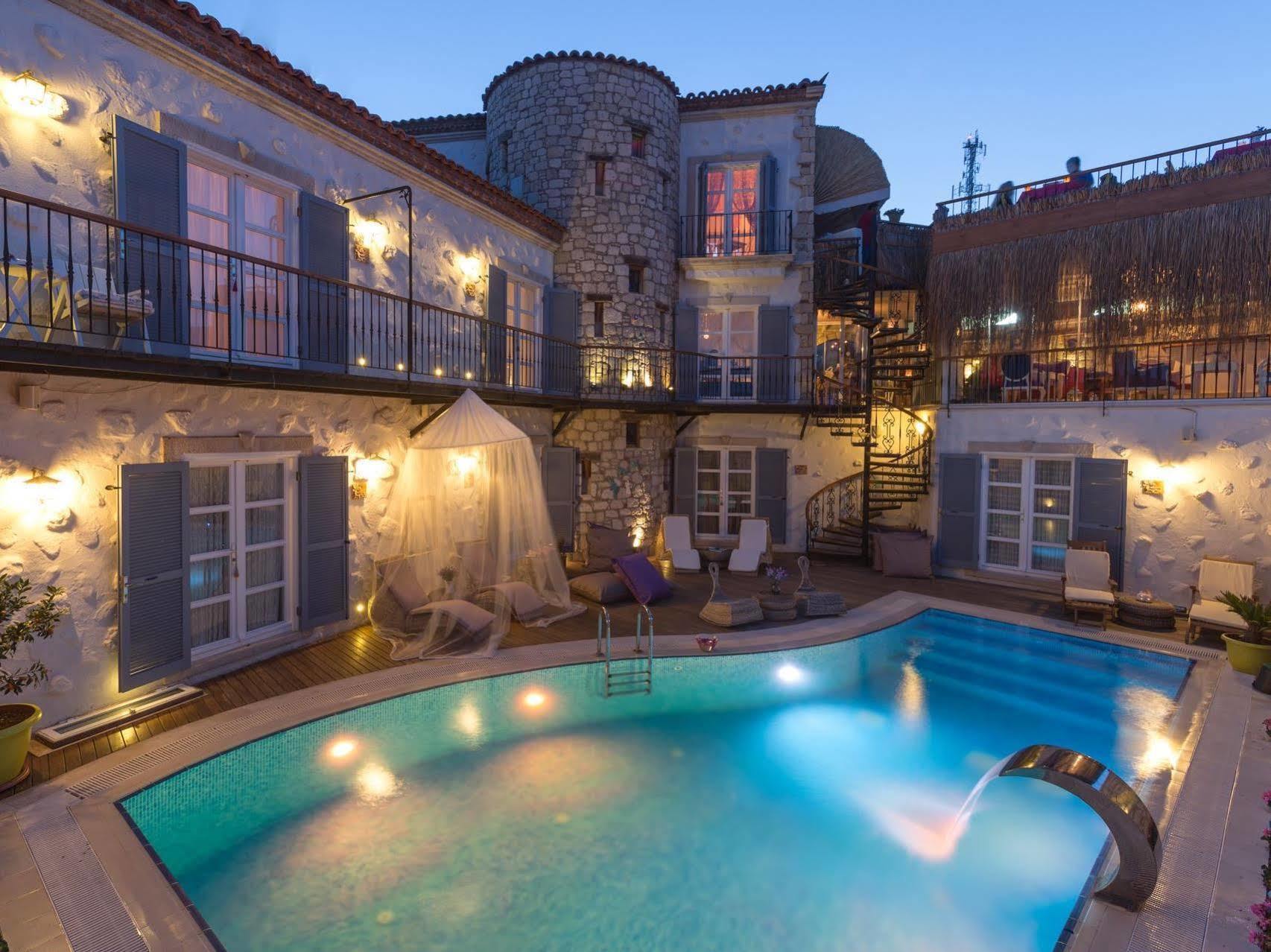 Chigdem Hotel-Special Category Алачати Экстерьер фото